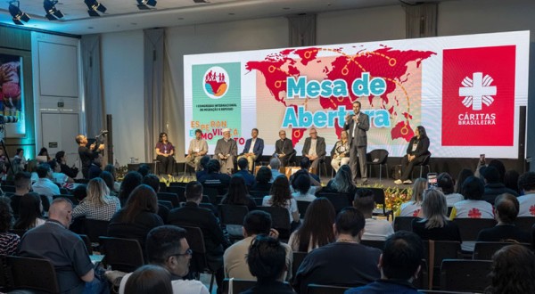 Diretor-geral brasileiro de Itaipu participa de Congresso Internacional de Migração e Refúgio