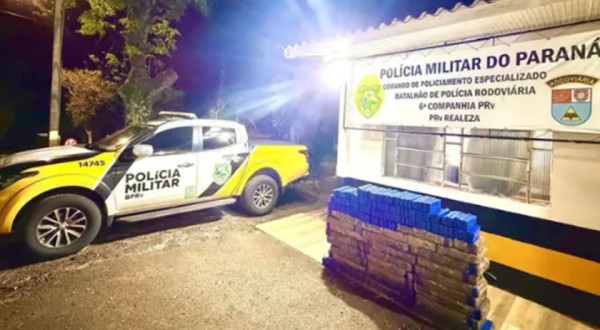 BPRv apreende cerca de 390 quilos de maconha escondidos em caixas na PR-182