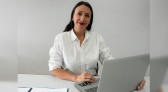 Secretaria de Indústria e Comércio prestou mais de 80 mil atendimentos