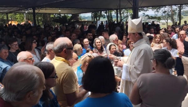 Milhares de fiéis participam da 35ª Romaria de Nossa Senhora da Saúde