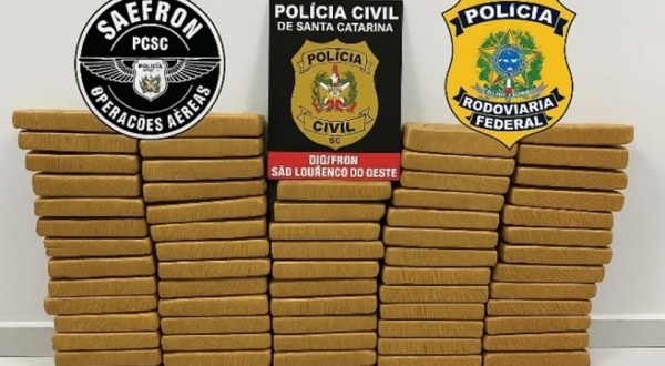 Dupla é presa com mais de 35 kgs de drogas na divisa entre SC e PR