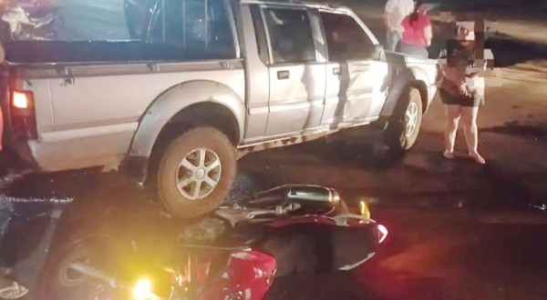 Condutor de moto sofre ferimentos em colisão com caminhonete na PR-280