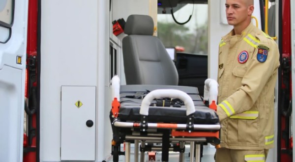 Corpo de Bombeiros alerta para alto número de registros de quedas de idosos no Paraná