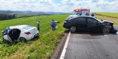 Mulher morre em colisão frontal e criança é socorrida em estado grave na PR-493