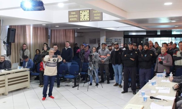 Vereadores rejeitam projeto que extinguia cargos da prefeitura de Beltrão