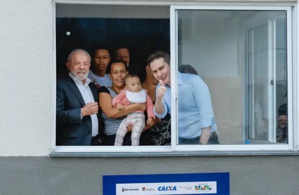 Lula entrega 1.276 unidades do Minha Casa, Minha Vida no RS