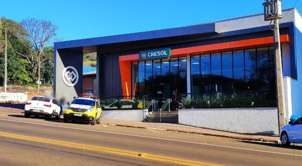 Bandidos tentam furtar agência da Cresol do município de Verê