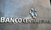 Taxa Selic cai para 14,25% ao ano após decisão do Copom