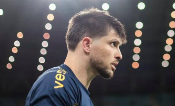 Grêmio libera Tiago Volpi para procurar novo clube