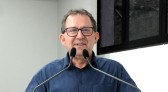 Câmara aprova projeto que prevê calçadas acessíveis em prédios públicos