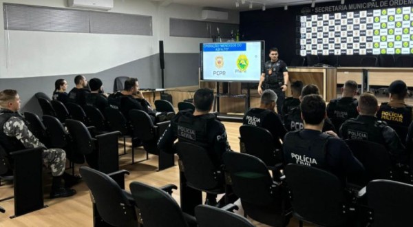 Operação da PCPR com apoio da PMPR mira grupo de roubos de cargas