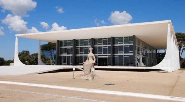 STF julga se Estado deve indenizar vítimas de balas perdidas, mesmo com disparo de origem desconhecida