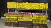 Casal abandona carro com 346 kg de maconha após capotamento na PR-323