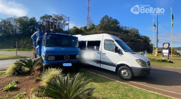 Acidente envolve Van e Caminhão em trevo de Francisco Beltrão