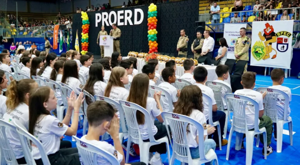 Proerd forma alunos de escolas públicas