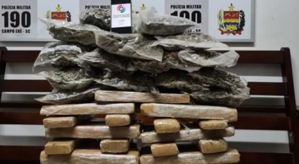 Perseguição acaba com pneus estourados e apreensão de 37 kg de drogas