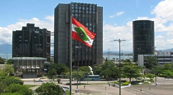 Salário de R$ 10 mil: concurso do TJSC abre inscrições para vagas em 13 cargos; veja áreas