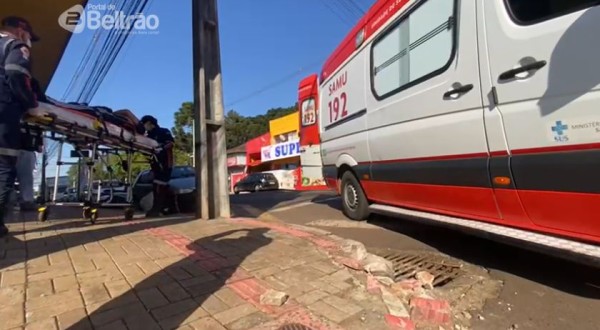 Acidente envolvendo caminhão e motocicleta em Francisco Beltrão deixa jovem ferido