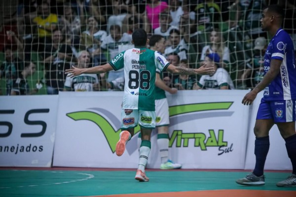 Marreco goleia o Ampere em Capanema