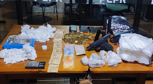 Conselheira tutelar e marido são presos com cocaína e maconha