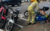 Colisão entre duas motocicletas deixa uma pessoa ferida no Centro