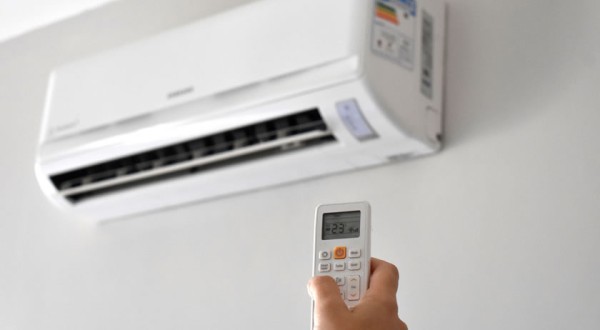 Confira as dicas de economia com energia elétrica no verão