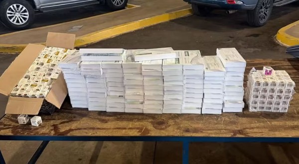 Estudante de medicina no Paraguai é flagrado com 1.300 emagrecedores em fiscalização no Paraná