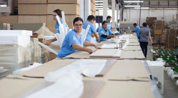 Indústria paranaense busca profissionais em mercado de trabalho aquecido