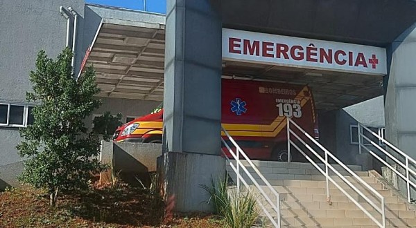 Criança fica ferida após receber descarga elétrica de um carregador de celular