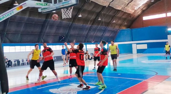 Liga de Basquete tem rodada no Marrecas Clube