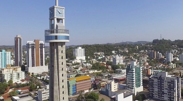 Janela partidária em Francisco Beltrão:  Mudanças estratégicas e novos alinhamentos são registrados