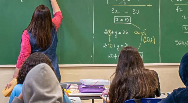Paraná é líder brasileiro em educação no Ranking de Eficiência dos Estados