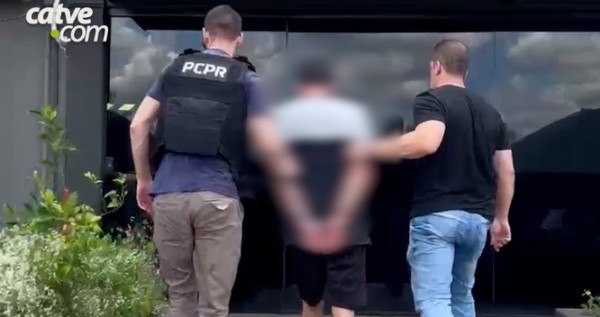 Homem de 30 anos é preso por furto e cultivo de drogas