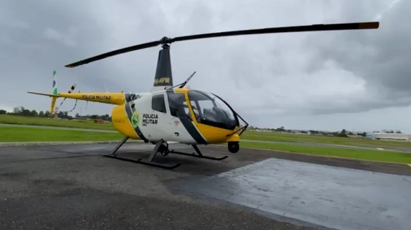 Helicóptero da PM ajuda equipe em terra encontrar carro furtado em Lindoeste