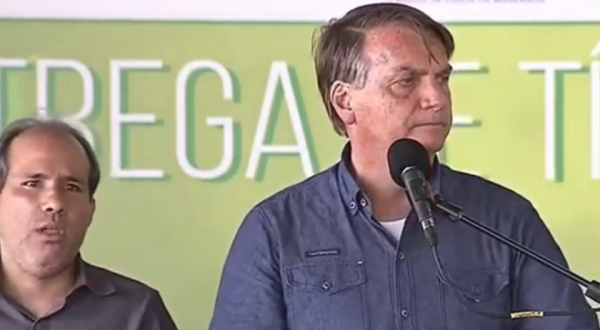 'Um ladrão candidato a presidente e um vagabundo como vice', dispara Bolsonaro sobre Lula e FHC