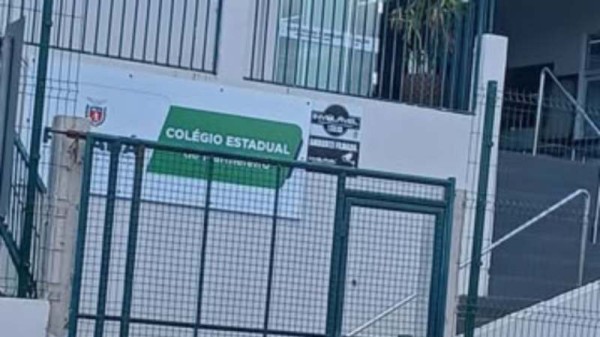 Aluno é impedido de ir ao banheiro por zeladora e acaba urinando nas calças
