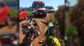 Dois motociclistas ficam feridos em colisão no interior de Iraceminha