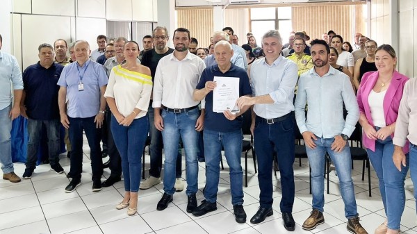 Ademar Traiano viabiliza R$10,5 milhões para a pista do novo aeroporto