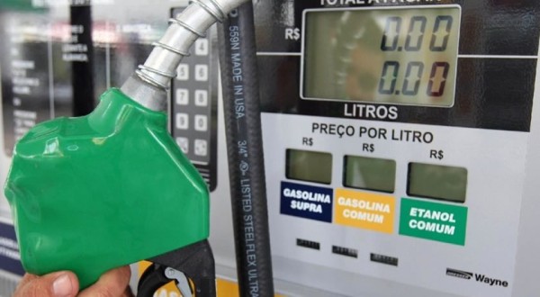 Pesquisa mostra diferença de até R$ 1,40 no preço da gasolina no Paraná; Beltrão tem combustível abaixo da média