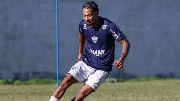 Clube Esportivo União enfrenta o União Frederiquense em jogo treino