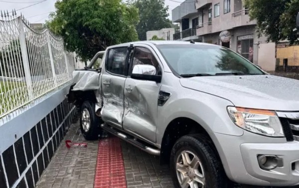 Colisão entre dois veículos deixa uma pessoa ferida em Francisco Beltrão