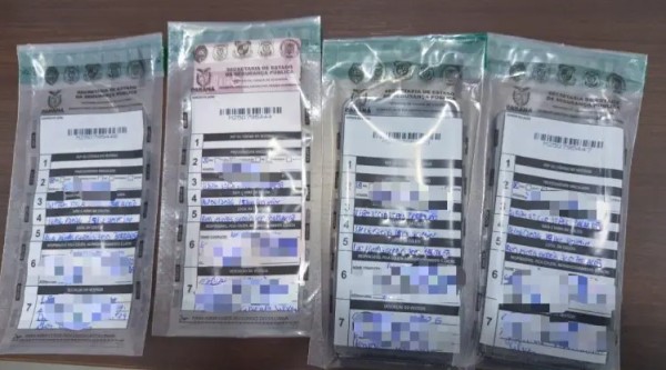 Suspeitos de furtos de veículos são presos com droga em hotel