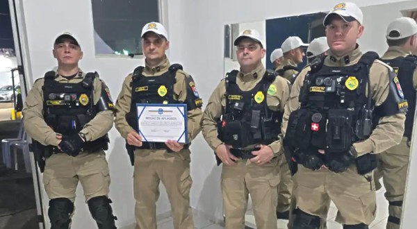 Pelotão de Trânsito do 21º BPM recebe Moção de Aplausos na Câmara de Vereadores