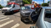 Colisão entre veículos no centro de Francisco Beltrão deixa feridos