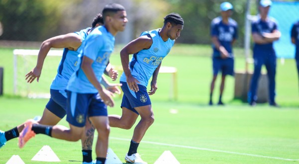 Grêmio realiza último treino antes de enfrentar o Botafogo pelo Brasileirão