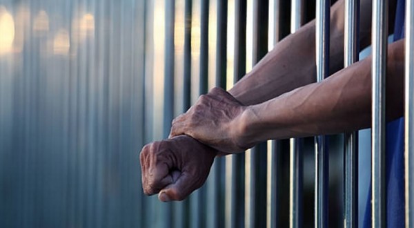 Homem que abusou sexualmente das filhas e da enteada é condenado a mais de 77 anos de prisão