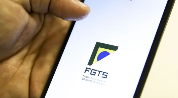 FGTS libera saque-aniversário para trabalhadores nascidos em abril 