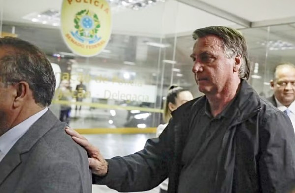 O que acontece se Bolsonaro e aliados virarem réus? Veja o que estará em jogo no STF nesta terça