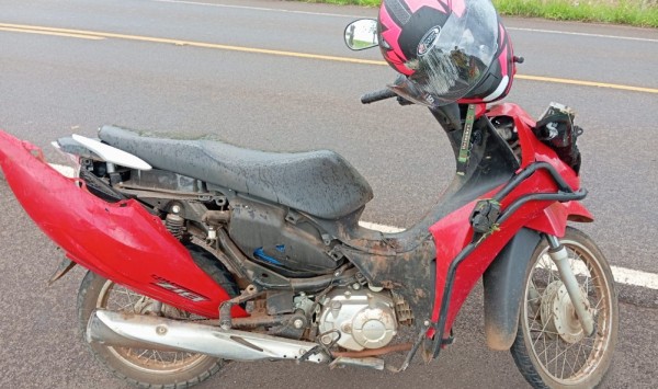 Motociclista fica ferida após queda na SC-160