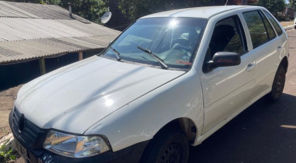 VW/Gol furtado durante a madrugada é recuperado poucas horas depois